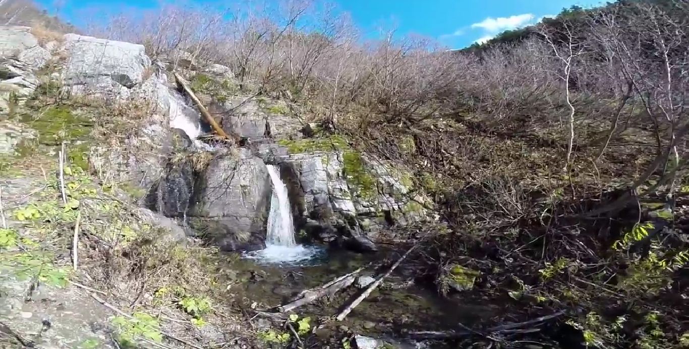 Уюновский водопад южно сахалинск фото